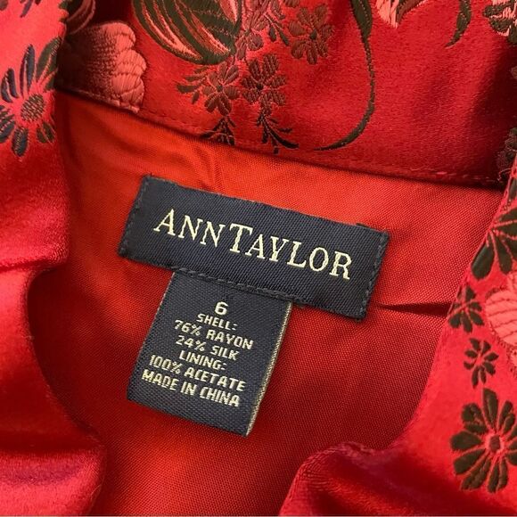 Ann Taylor Silk Blend Maroon Floral Sleeveless Vest Size 6 - Picture 6 of 6